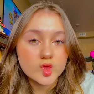 Meet your Posher, Skye